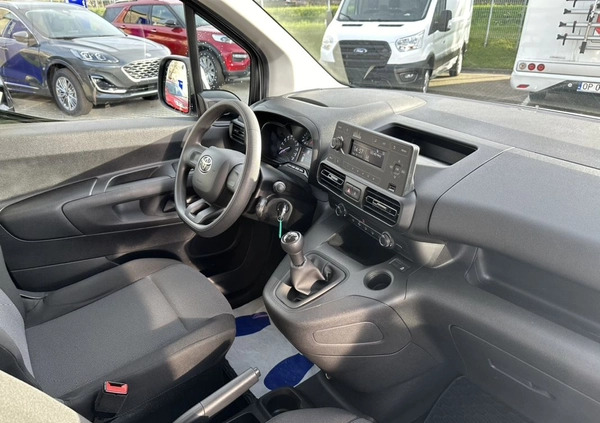 Toyota Proace City Verso cena 70900 przebieg: 104900, rok produkcji 2020 z Opole małe 121